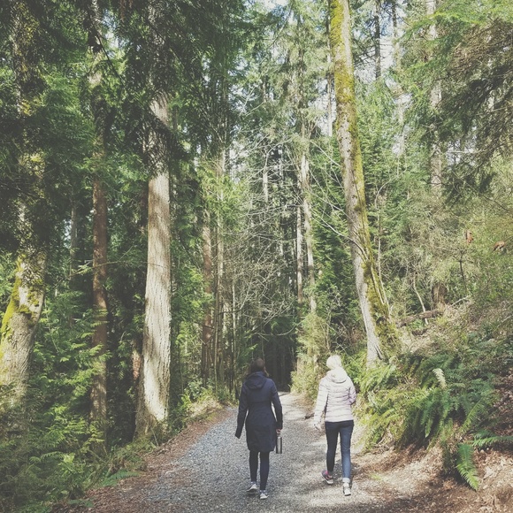 Meet your Posher, Gretchen - Picture 1 of 1